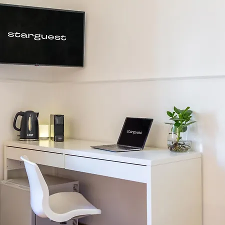 Affittacamere Starguest Dante 4*