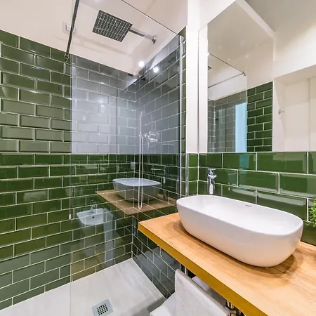 Affittacamere Starguest Dante 4*