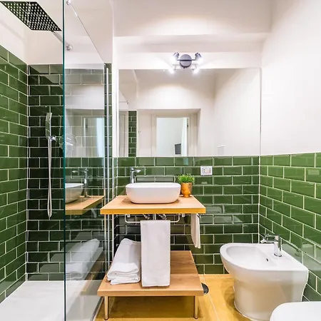 Starguest Dante Napoli